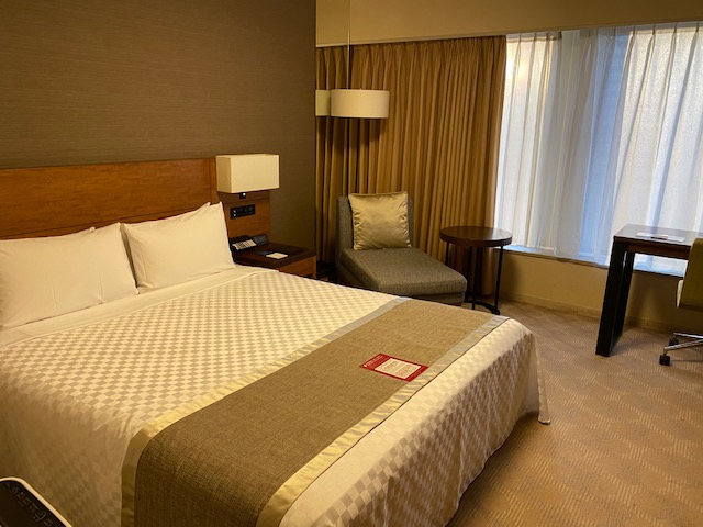京王プラザホテル　客室ベッド